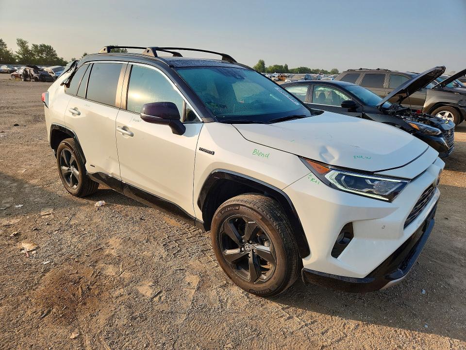 60667686 :رقم المزاد ، 4T3E6RFV8MU040579 vin ، 2021 Toyota Rav4 مزاد بيع