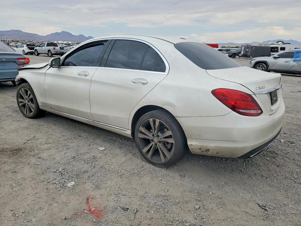 2015 Mercedes-benz C მანქანა იყიდება აუქციონზე, vin: 55SWF4KB9FU031304, აუქციონის ნომერი: 61552976