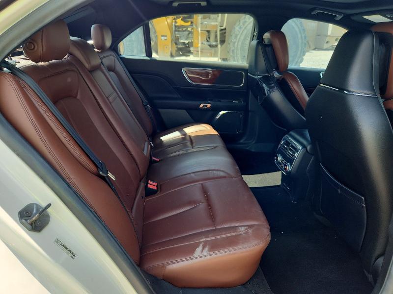 62583306 :رقم المزاد ، 1LN6L9NP1H5605716 vin ، 2017 Lincoln Continental مزاد بيع