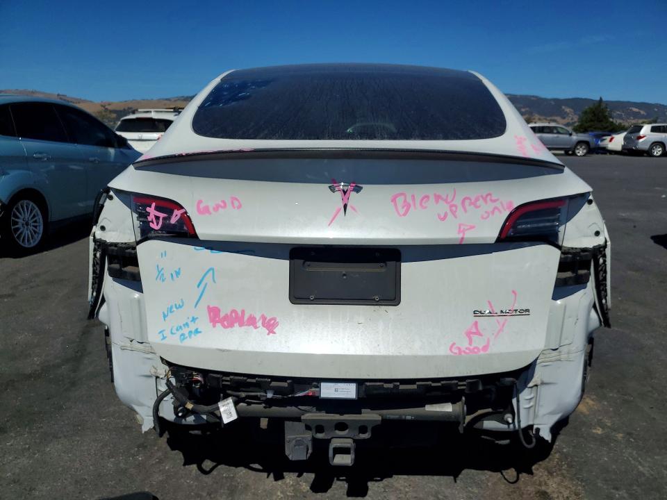 2022 Tesla Model Y მანქანა იყიდება აუქციონზე, vin: 7SAYGDEF8NF408745, აუქციონის ნომერი: 61912776