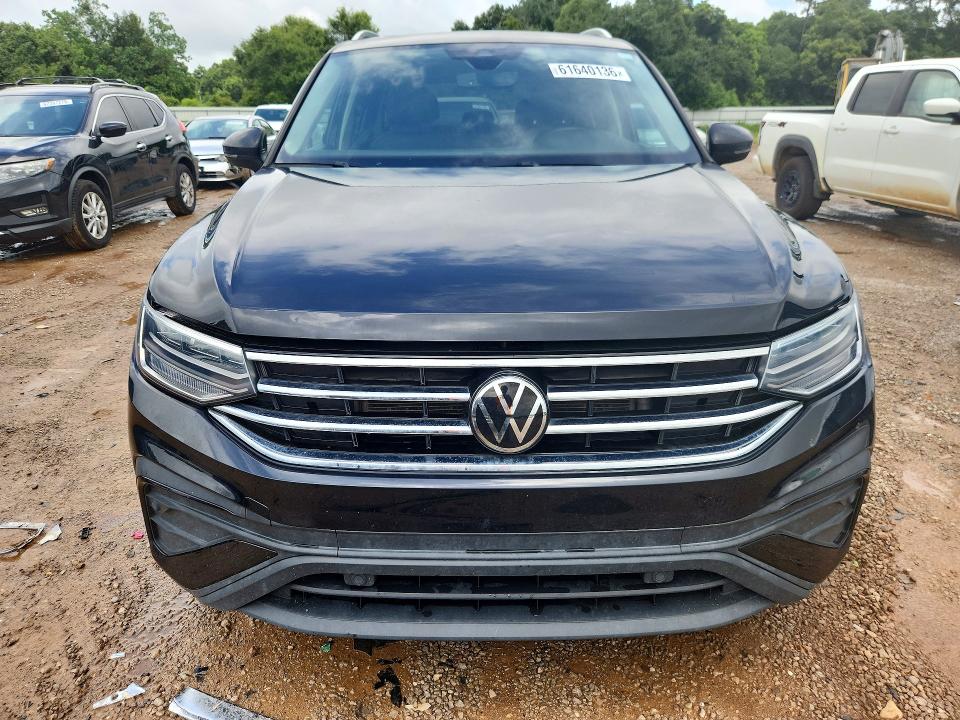 61640136 :رقم المزاد ، 3VV2B7AX3NM036164 vin ، 2022 Volkswagen Tiguan مزاد بيع