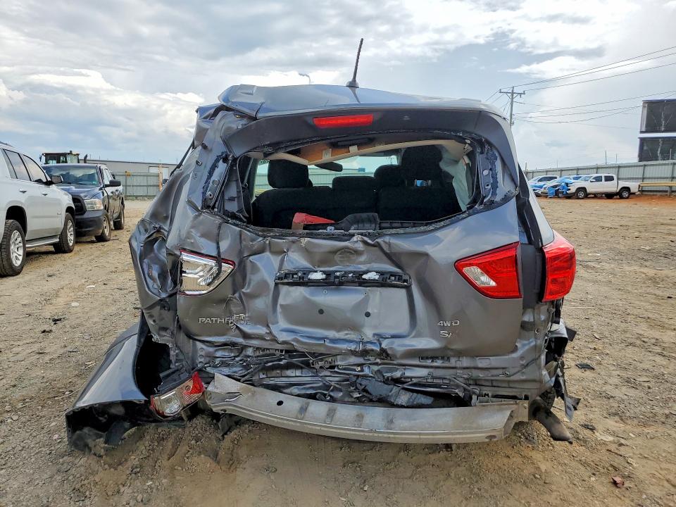2017 Nissan Pathfinder მანქანა იყიდება აუქციონზე, vin: 5N1DR2MM6HC639375, აუქციონის ნომერი: 60013126