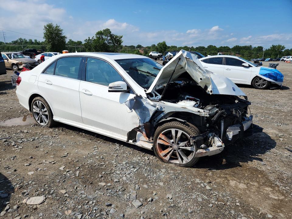 60380406 :رقم المزاد ، WDDHF5KB9EA828021 vin ، 2014 Mercedes-benz E مزاد بيع