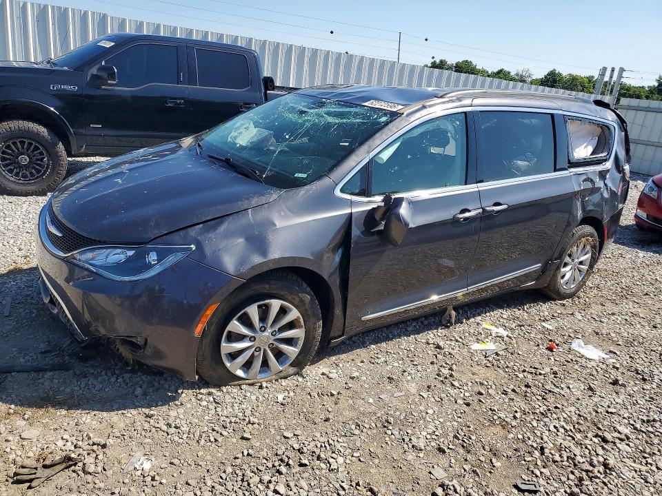 62272596 :رقم المزاد ، 2C4RC1BG9HR762453 vin ، 2017 Chrysler Pacifica مزاد بيع