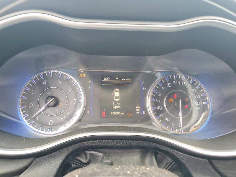 Продажа на аукционе авто 2015 Chrysler 200, vin: 1C3CCCAB1FN502277, номер лота: 61152306
