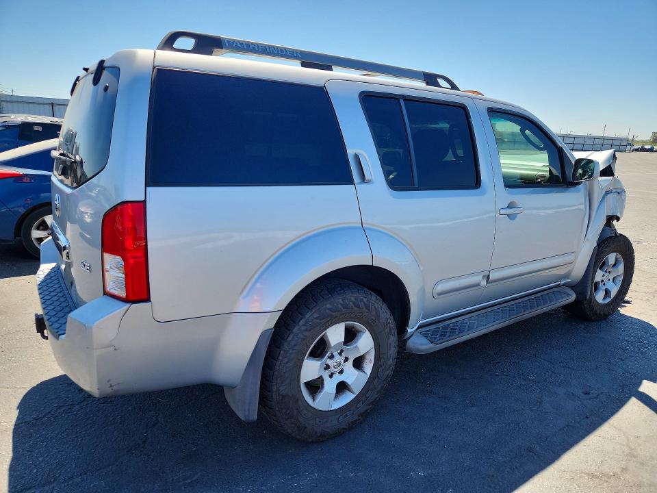 62475186 :رقم المزاد ، 5N1AR18U56C684800 vin ، 2006 Nissan Pathfinder مزاد بيع