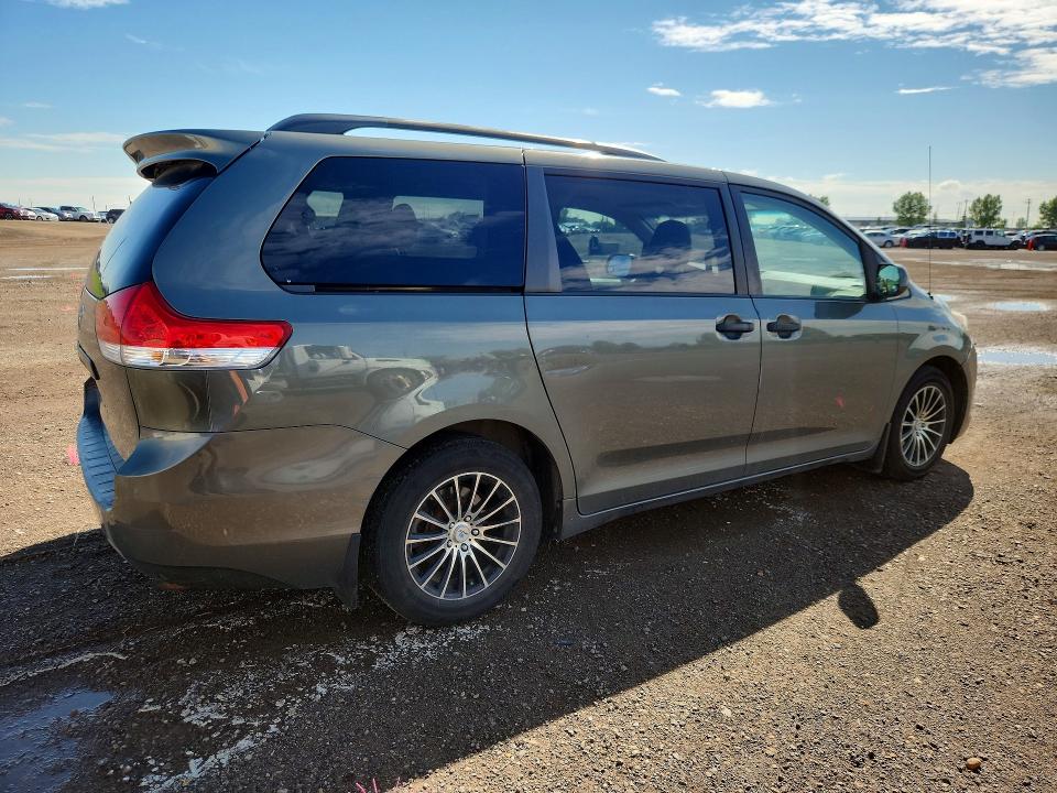 Продаж на аукціоні авто 2011 Toyota Sienna, vin: 5TDZK3DC1BS100552, номер лоту: 59626756