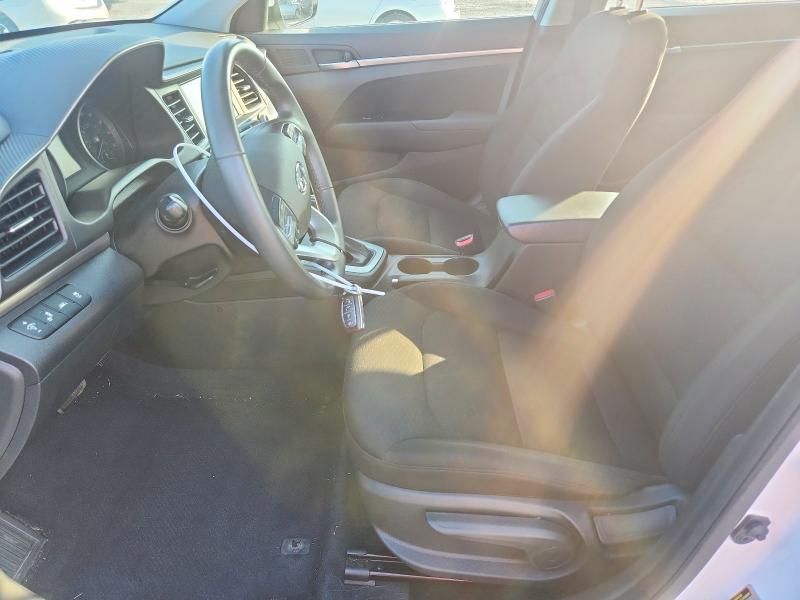 61302216 :رقم المزاد ، 5NPD84LF4LH587554 vin ، 2020 Hyundai Elantra مزاد بيع