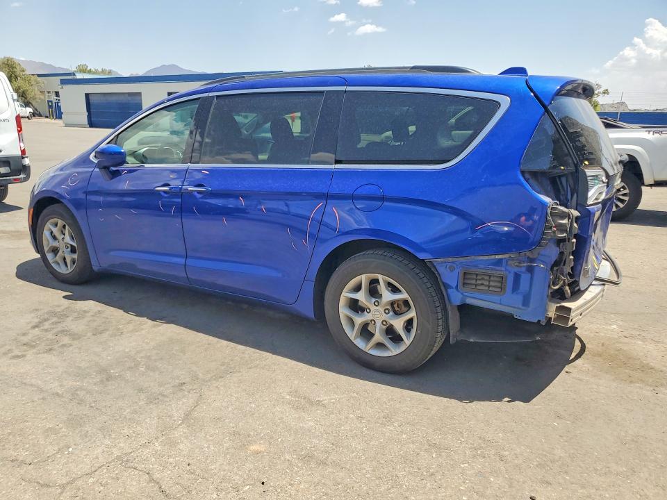 Auction sale of the 2019 Chrysler Pacifica, vin: 2C4RC1FG5KR629710, lot number: 59909526
