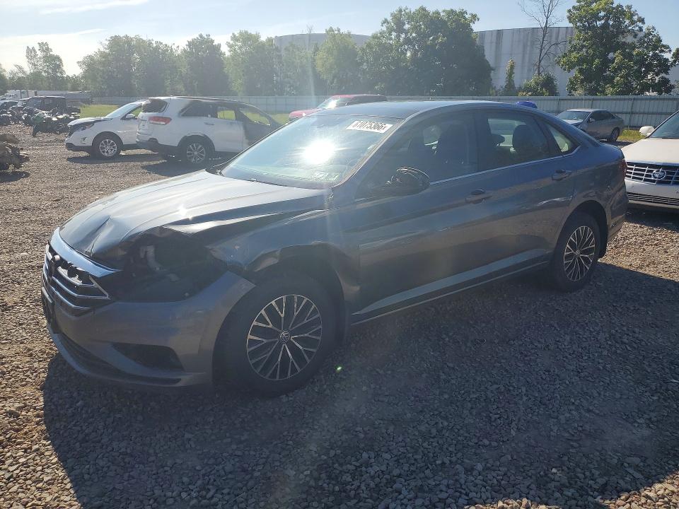 61075366 :رقم المزاد ، 3VWC57BU4KM239295 vin ، 2019 Volkswagen Jetta مزاد بيع