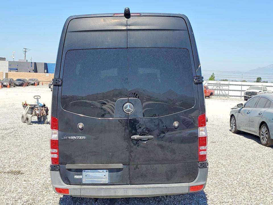 61249436 :رقم المزاد ، WDZPE8CC8C5661495 vin ، 2012 Mercedes-benz Sprinter مزاد بيع