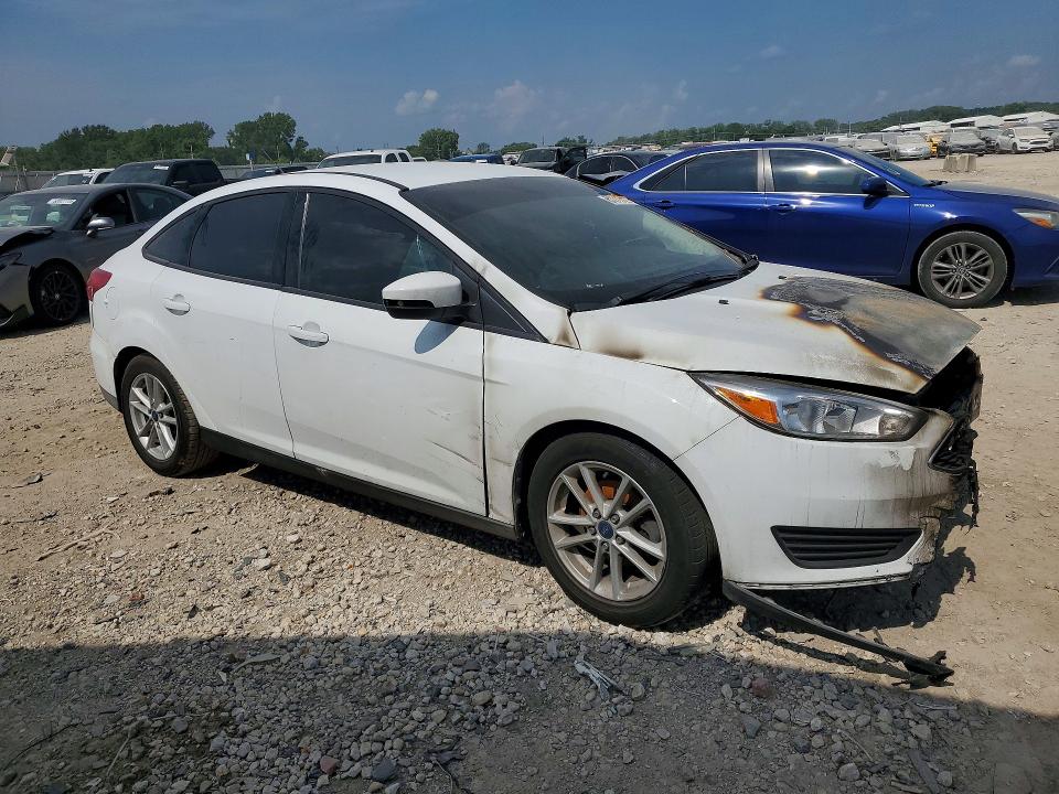 Продаж на аукціоні авто 2017 Ford Focus, vin: 1FADP3F27HL332895, номер лоту: 61212426