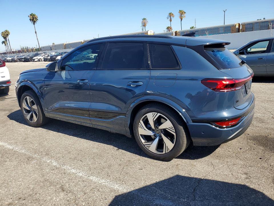 59989826 :رقم المزاد ، WA124BGF0SA077414 vin ، 2025 Audi Q6 E-tron مزاد بيع