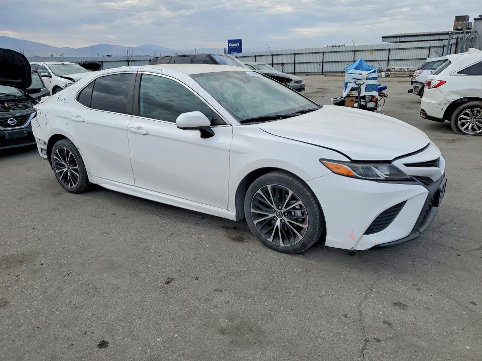 60995656 :رقم المزاد ، 4T1G11AK1LU312046 vin ، 2020 Toyota Camry مزاد بيع