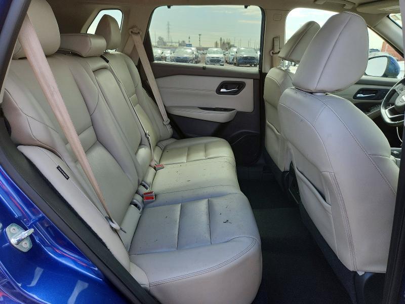 61071866 :رقم المزاد ، 5N1BT3CA7NC730138 vin ، 2022 Nissan Rogue مزاد بيع