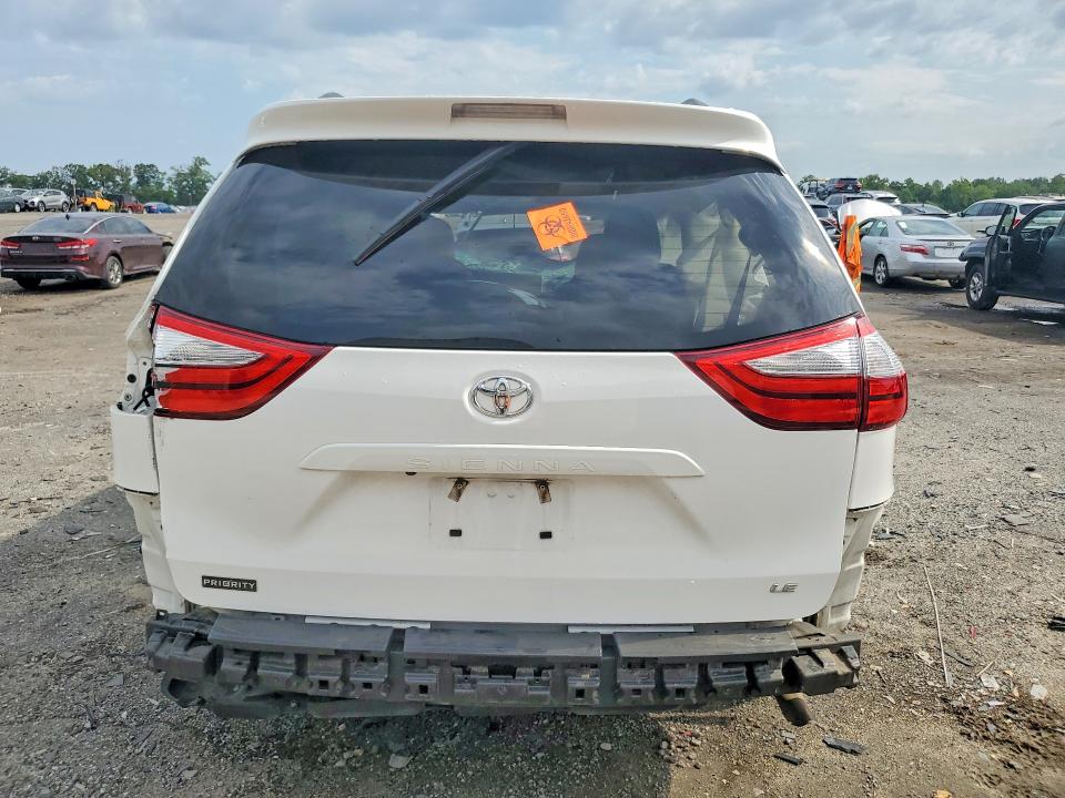 Продажа на аукционе авто 2015 Toyota Sienna, vin: 5TDKK3DC6FS665418, номер лота: 62200436