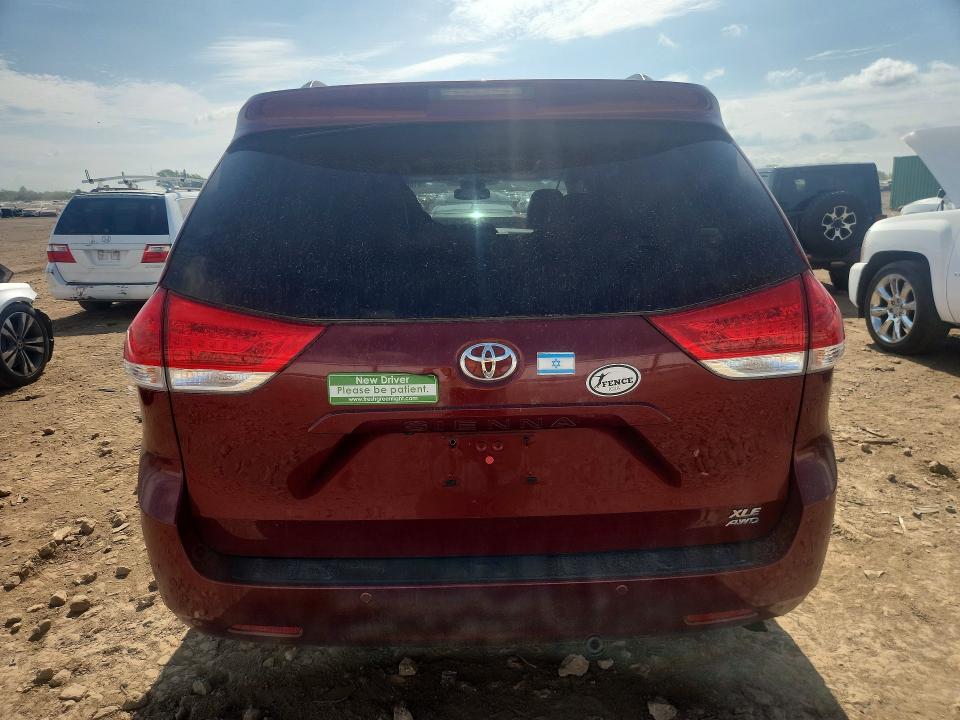 Aukcja sprzedaży 2014 Toyota Sienna, vin: 5TDDK3DC1ES080625, numer aukcji: 61805516