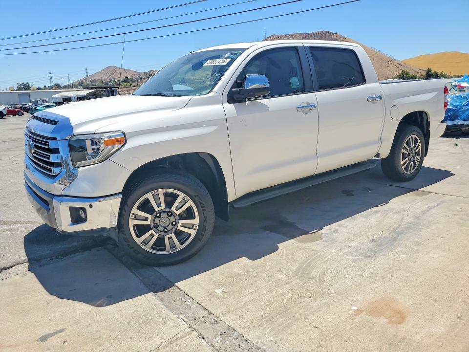 Продажа на аукционе авто 2019 Toyota Tundra, vin: 5TFAY5F11KX816168, номер лота: 59630436