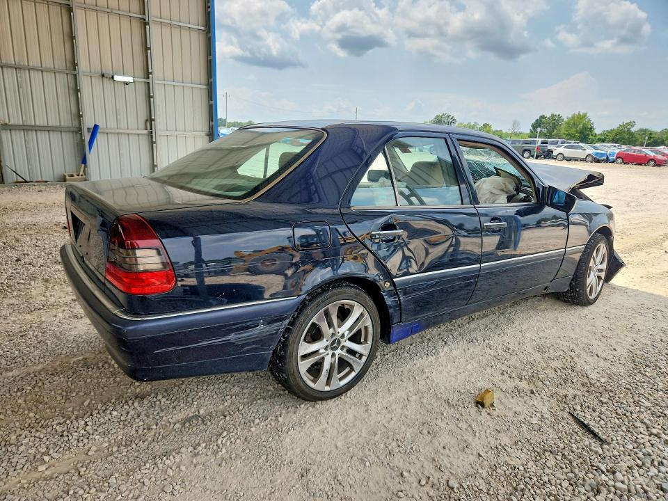 1998 Mercedes-benz C მანქანა იყიდება აუქციონზე, vin: WDBHA23G6WA594387, აუქციონის ნომერი: 62721806