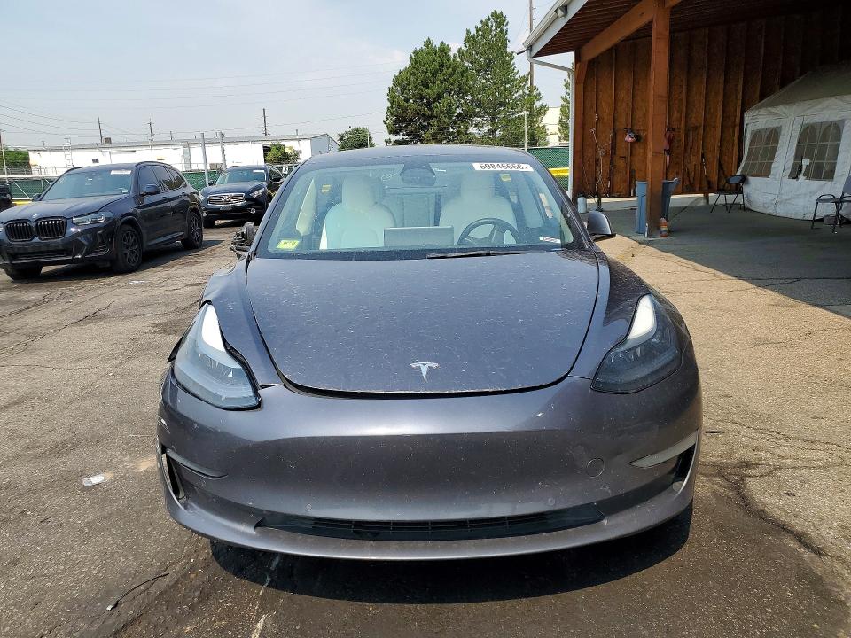 2022 Tesla Model 3 მანქანა იყიდება აუქციონზე, vin: 5YJ3E1EB8NF195644, აუქციონის ნომერი: 59846656