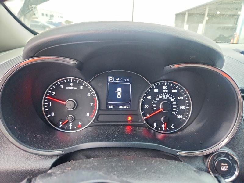2017 Kia Forte მანქანა იყიდება აუქციონზე, vin: 3KPFL4A8XHE005223, აუქციონის ნომერი: 62651516
