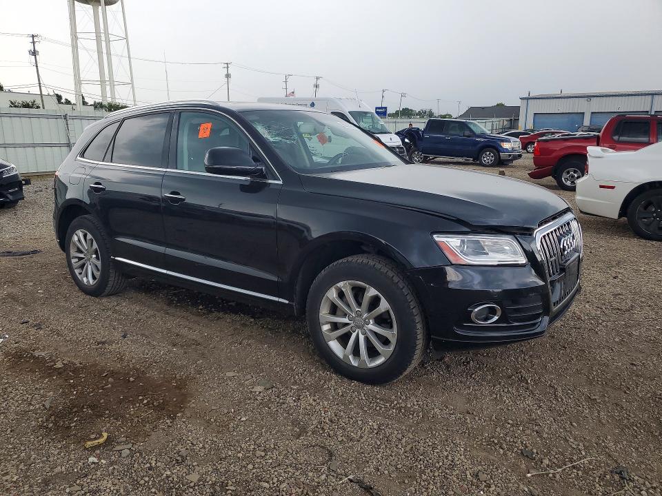 60228946 :رقم المزاد ، WA1LFAFP4FA084858 vin ، 2015 Audi Q5 مزاد بيع