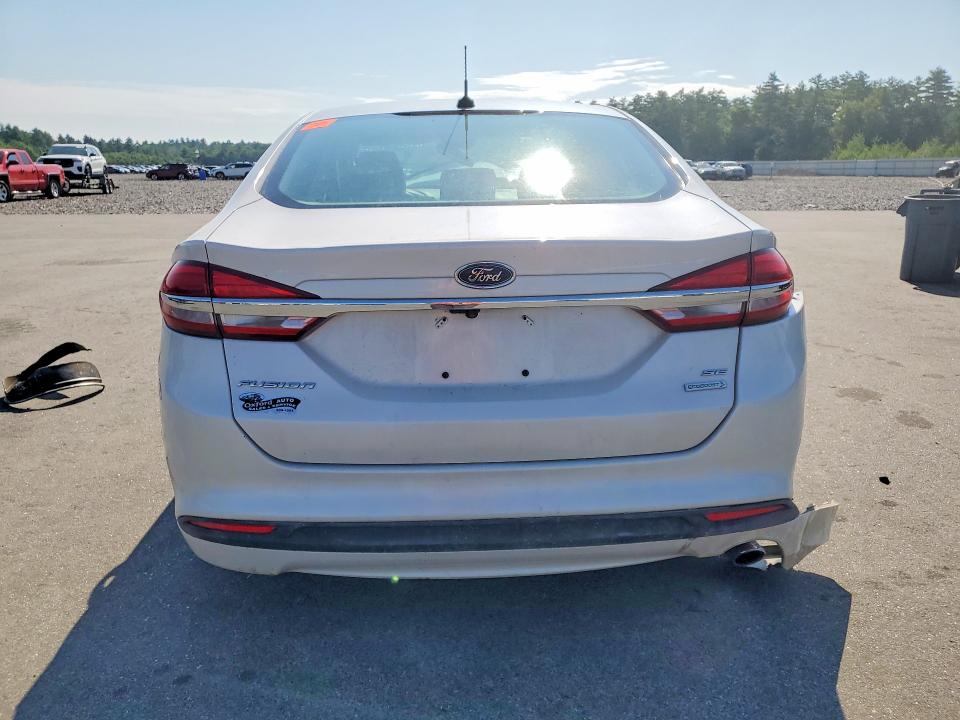 60576266 :رقم المزاد ، 3FA6P0HD6HR114910 vin ، 2017 Ford Fusion مزاد بيع