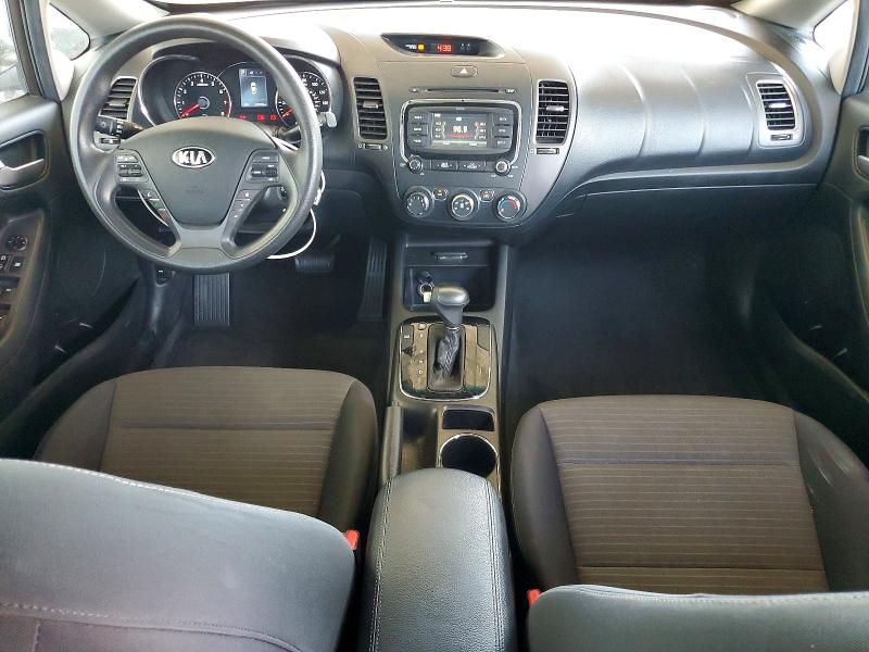61231656 :رقم المزاد ، 3KPFL4A75HE132923 vin ، 2017 Kia Forte مزاد بيع