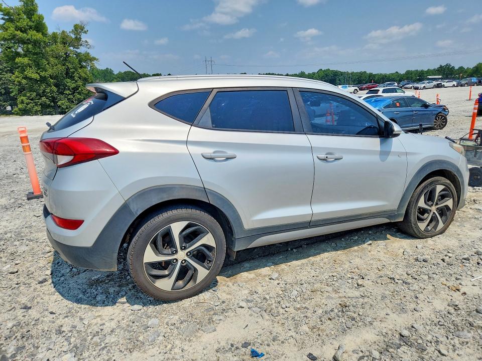 Aukcja sprzedaży 2017 Hyundai Tucson, vin: KM8J3CA25HU311078, numer aukcji: 62596246