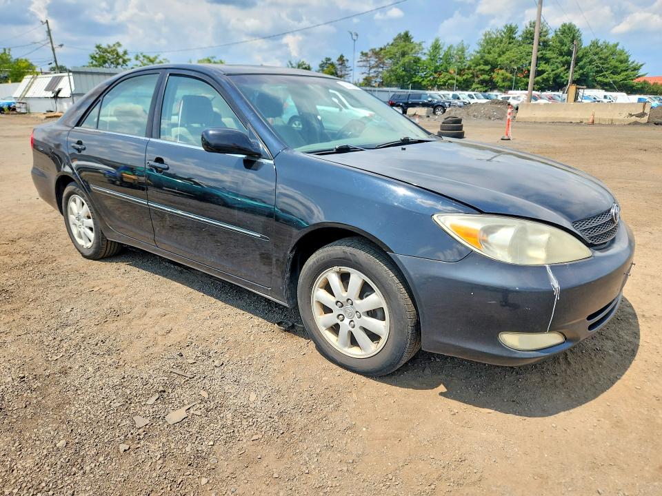 2004 Toyota Camry მანქანა იყიდება აუქციონზე, vin: 4T1BE30K24U336028, აუქციონის ნომერი: 62307356