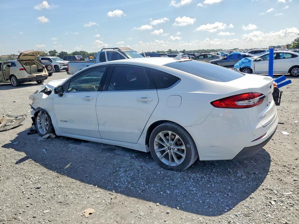 Продажа на аукционе авто 2019 Ford Fusion, vin: 3FA6P0LU2KR110464, номер лота: 62291906