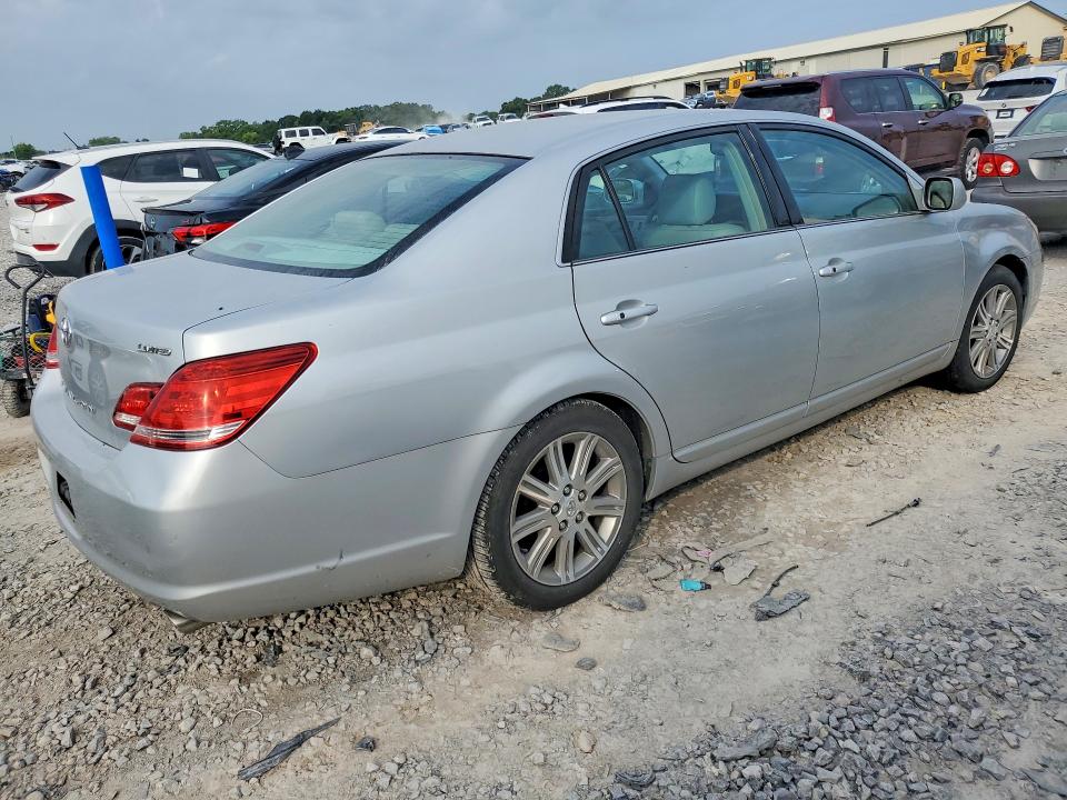2006 Toyota Avalon მანქანა იყიდება აუქციონზე, vin: 4T1BK36BX6U132869, აუქციონის ნომერი: 62706086