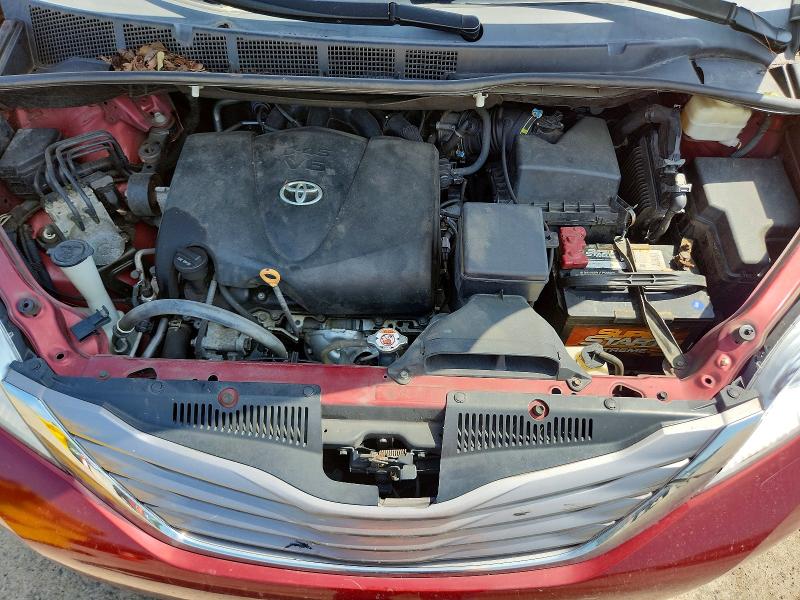 58890206 :رقم المزاد ، 5TDDZ3DC7HS179238 vin ، 2017 Toyota Sienna مزاد بيع