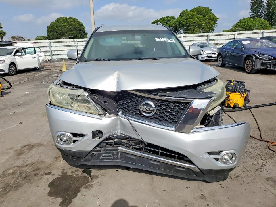 2015 Nissan Pathfinder მანქანა იყიდება აუქციონზე, vin: 5N1AR2MN2FC632173, აუქციონის ნომერი: 60220906