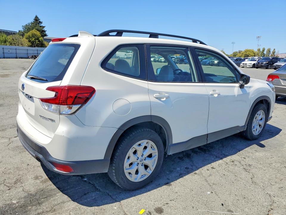 61884416 :رقم المزاد ، JF2SKACC7NH430777 vin ، 2022 Subaru Forester مزاد بيع