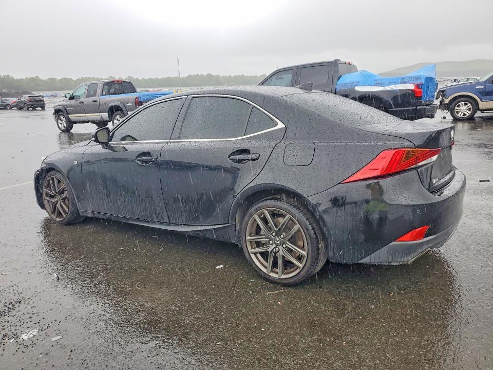 62803706 :رقم المزاد ، JTHBA1D23J5083854 vin ، 2018 Lexus Is مزاد بيع