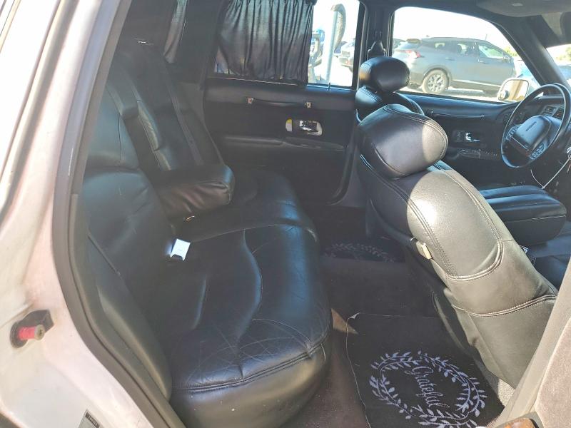 62426966 :رقم المزاد ، 1LNLM82WXSY725431 vin ، 1995 Lincoln Town Car مزاد بيع