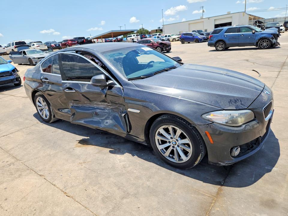 60213236 :رقم المزاد ، WBA5A7C58FD626803 vin ، 2015 Bmw 528 مزاد بيع