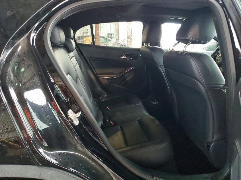61288926 :رقم المزاد ، WDCTG4EB2HJ313271 vin ، 2017 Mercedes-benz Gla مزاد بيع