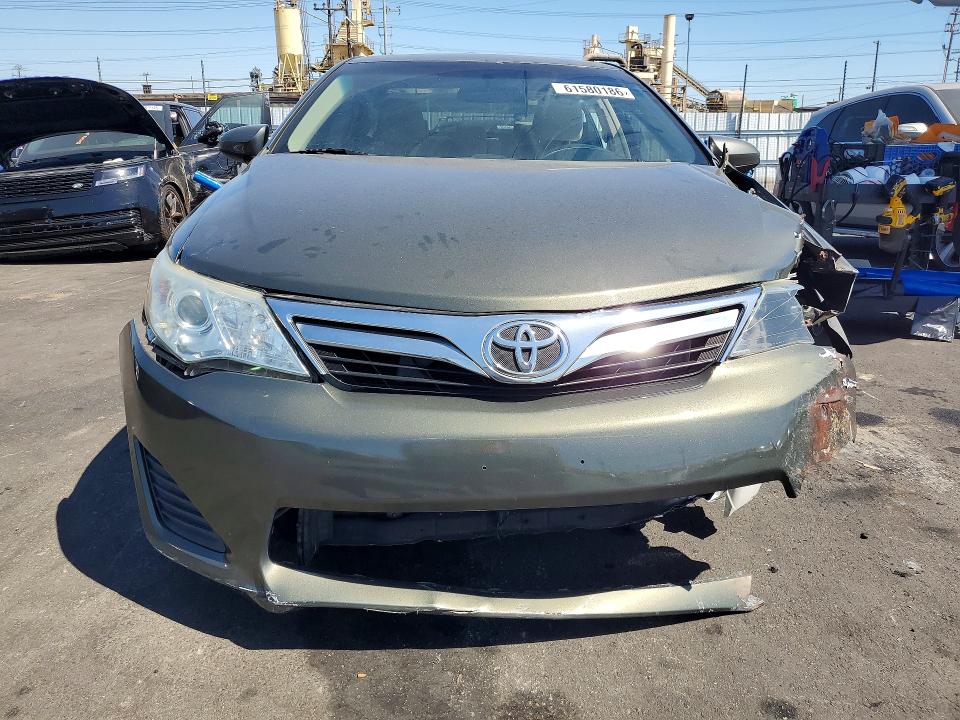 2014 Toyota Camry მანქანა იყიდება აუქციონზე, vin: 4T4BF1FK2ER386766, აუქციონის ნომერი: 61580186