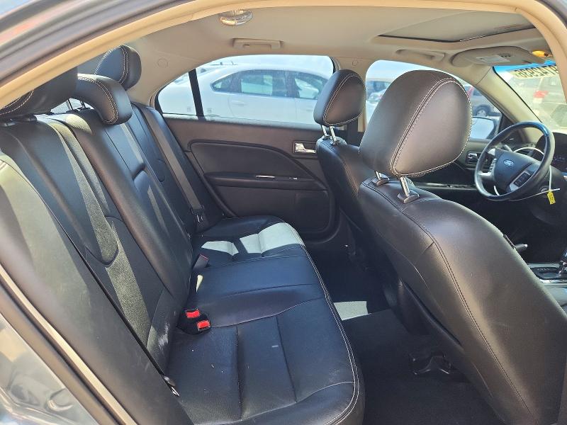 59742936 :رقم المزاد ، 3FAHP0JA0BR256735 vin ، 2011 Ford Fusion مزاد بيع