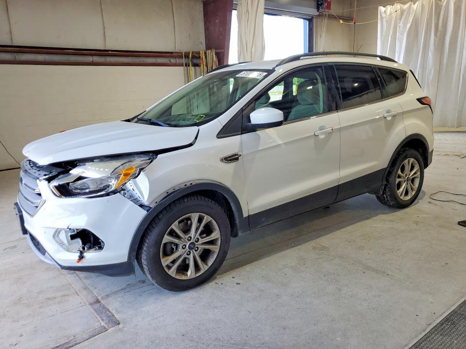 Auction sale of the 2018 Ford Escape, vin: 1FMCU9GD6JUB45323, lot number: 61005616