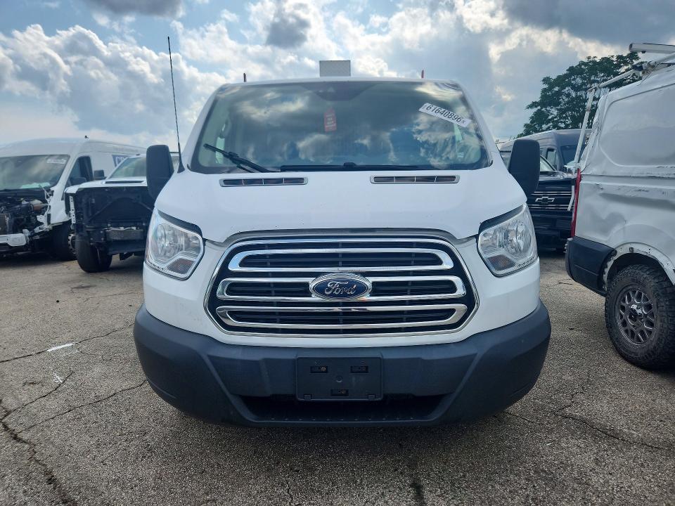Продажа на аукционе авто 2018 Ford Transit, vin: 1FTYR2ZM3JKA13292, номер лота: 61640896