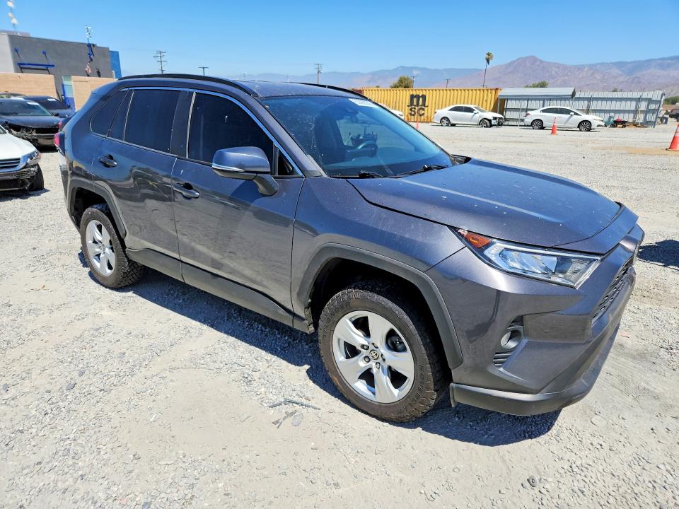 Продажа на аукционе авто 2021 Toyota Rav4, vin: 2T3P1RFV5MW207942, номер лота: 63398236