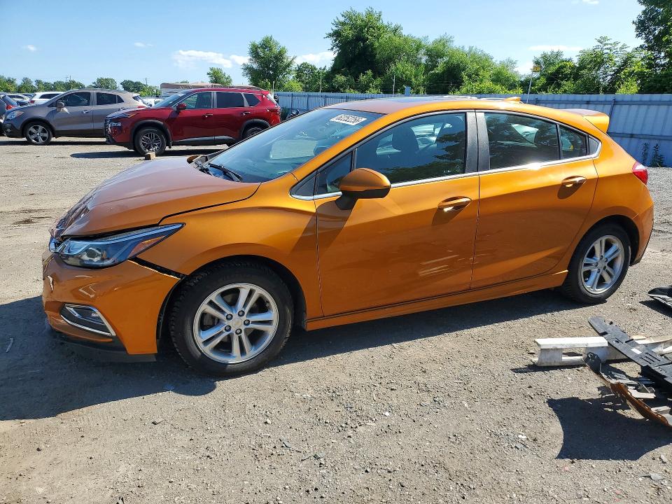 62252256 :رقم المزاد ، 3G1BE6SMXHS580786 vin ، 2017 Chevrolet Cruze مزاد بيع