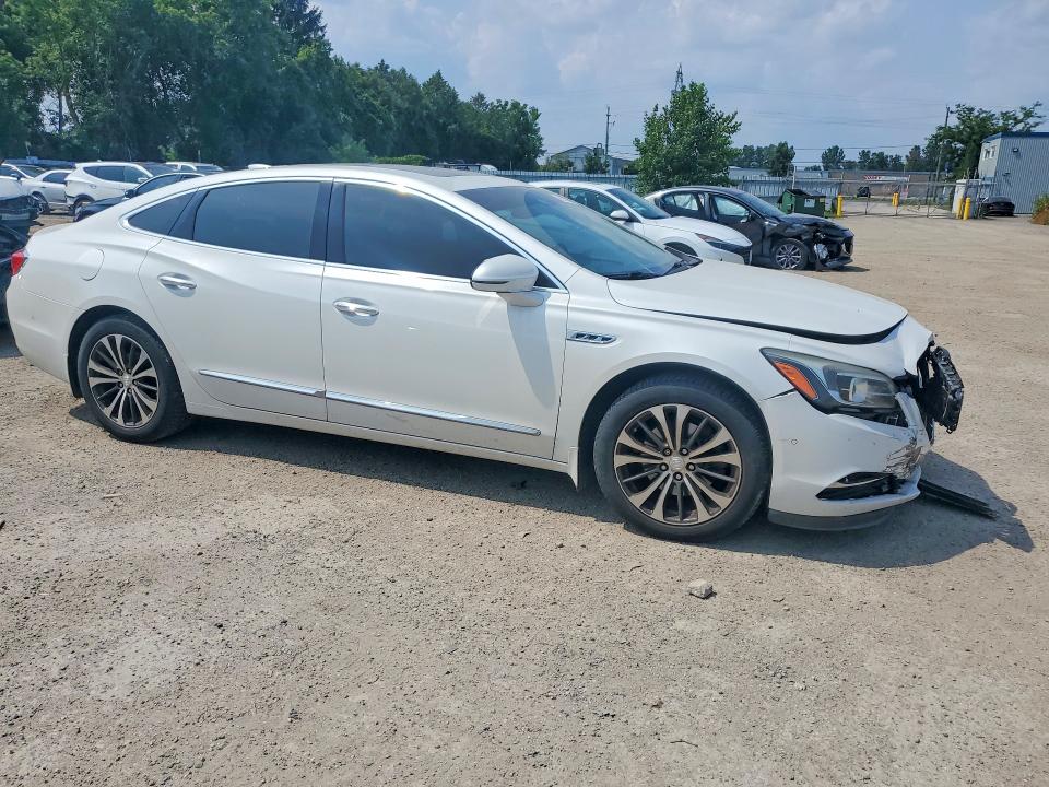 62985866 :رقم المزاد ، 1G4ZS5SSXJU122724 vin ، 2018 Buick Lacrosse مزاد بيع