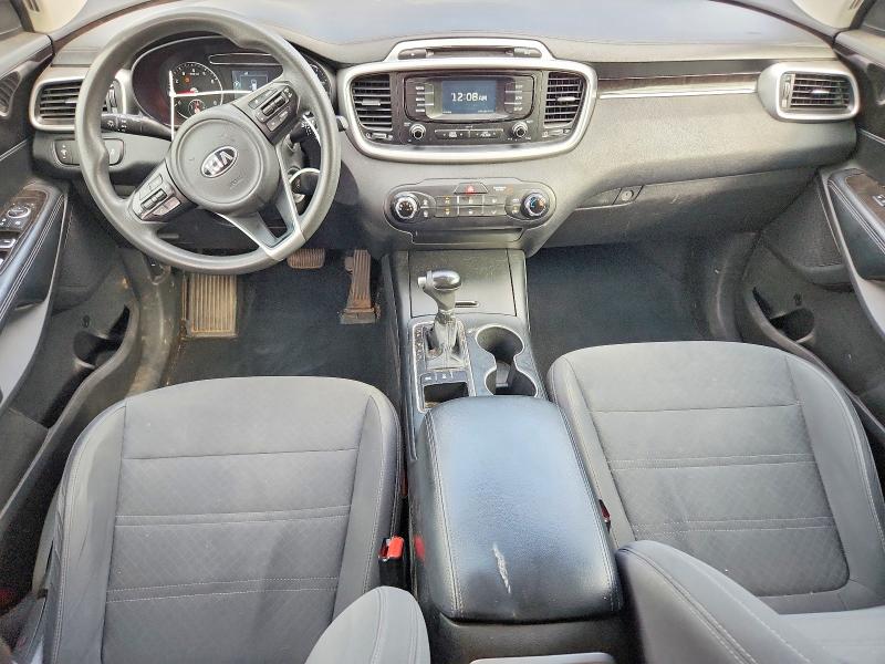 2017 Kia Sorento მანქანა იყიდება აუქციონზე, vin: 5XYPGDA56HG333398, აუქციონის ნომერი: 59312076