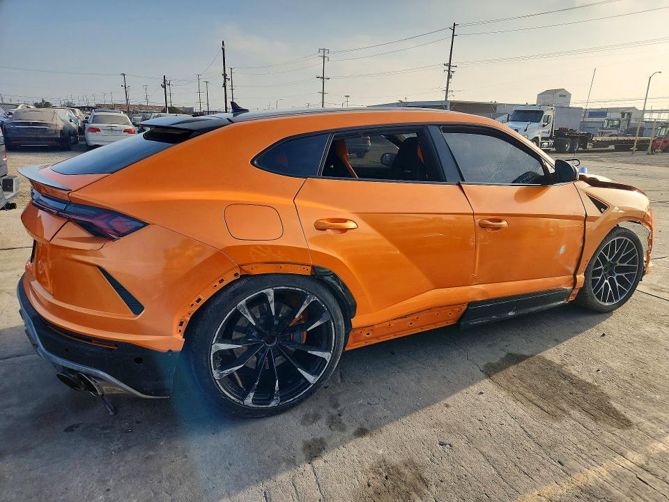 2022 Lamborghini Urus მანქანა იყიდება აუქციონზე, vin: ZPBUA1ZL2NLA21237, აუქციონის ნომერი: 63590146