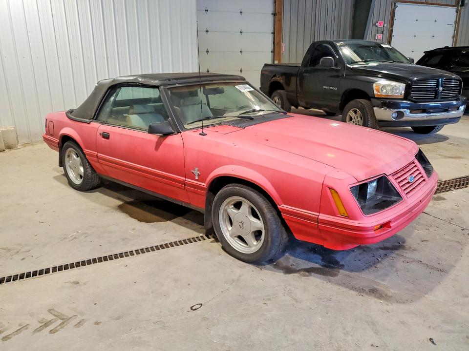 60808666 :رقم المزاد ، 1FABP2735EF117972 vin ، 1984 Ford Mustang مزاد بيع