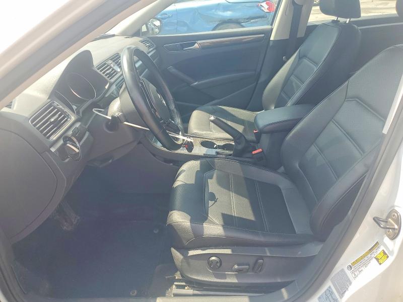 59651496 :رقم المزاد ، 1VWBT7A36HC014879 vin ، 2017 Volkswagen Passat مزاد بيع